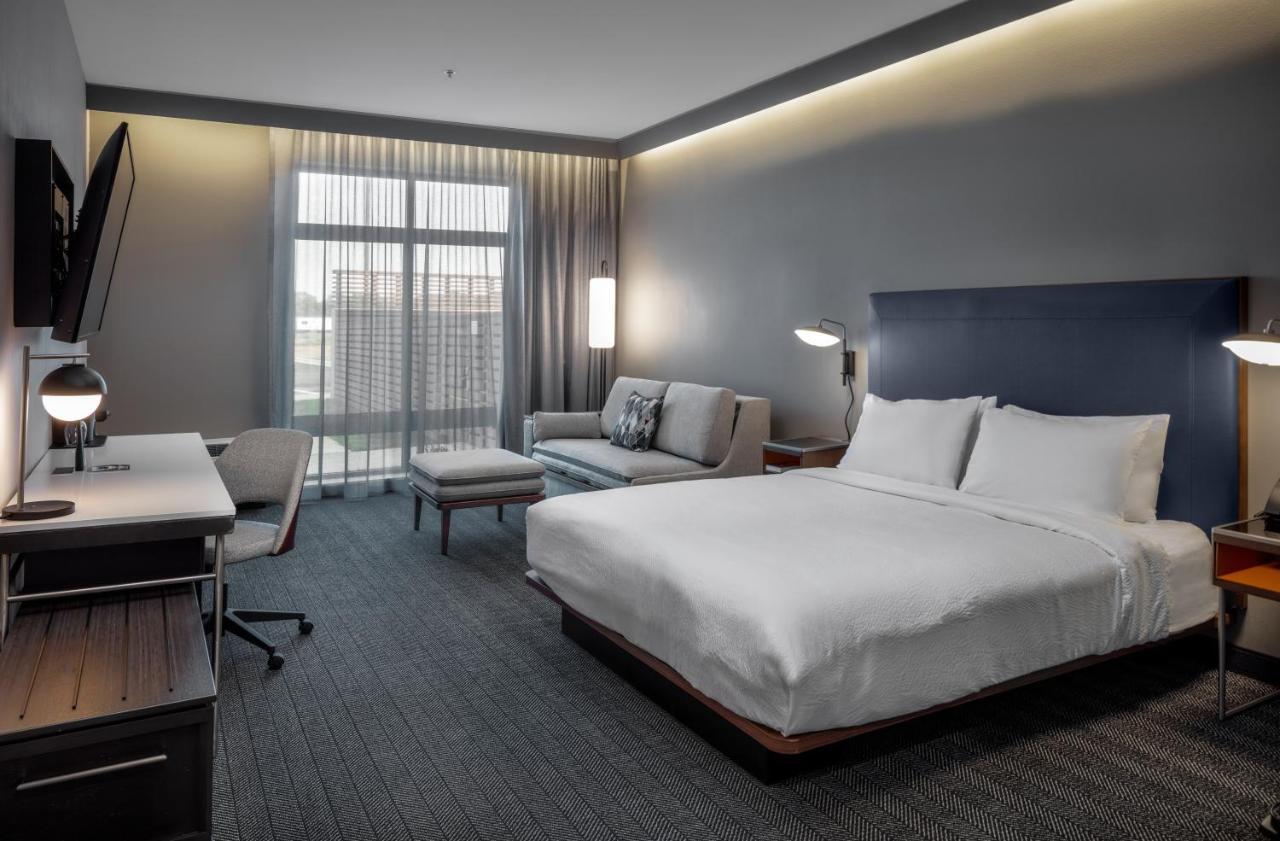Courtyard By Marriott